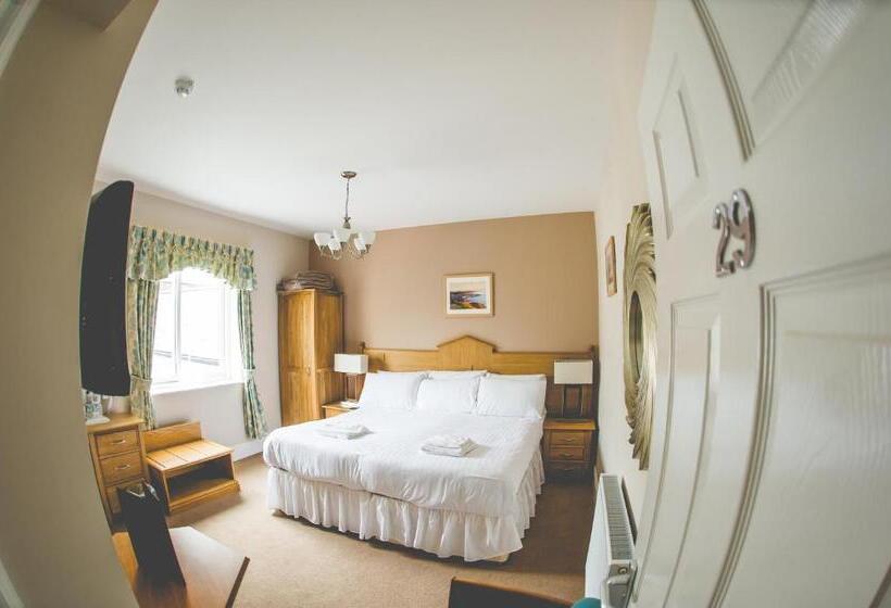 חדר סופריור, Four Seasons