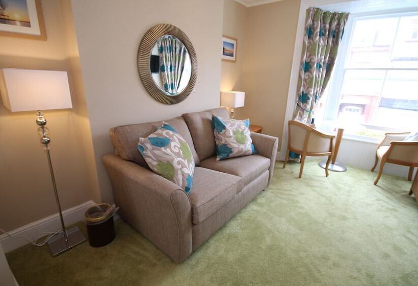 סוויטת סופריור, Four Seasons