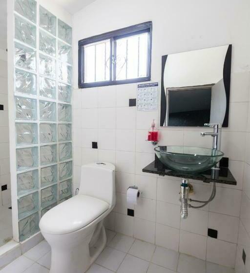 اتاق استاندارد, Mauricio Babilonia