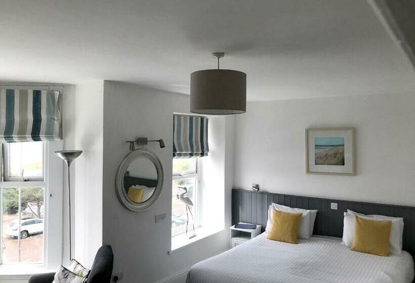 غرفة سوبيريور مطلّة علي البحر, Seabreeze Restaurant With Rooms