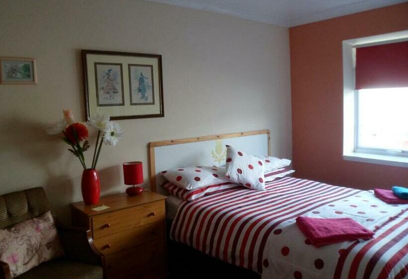 חדר סטנדרט, The Thistle