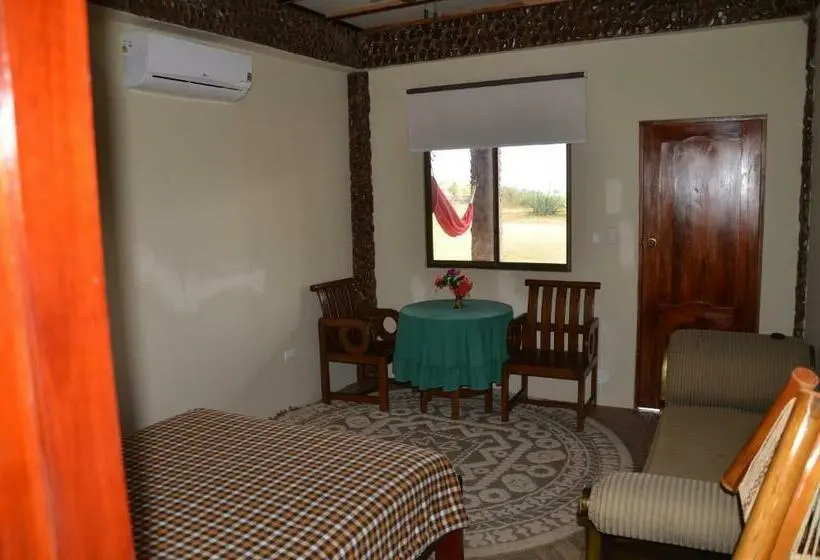 اتاق لوکس با چشم‌انداز دریا, Casa Roja Hostel