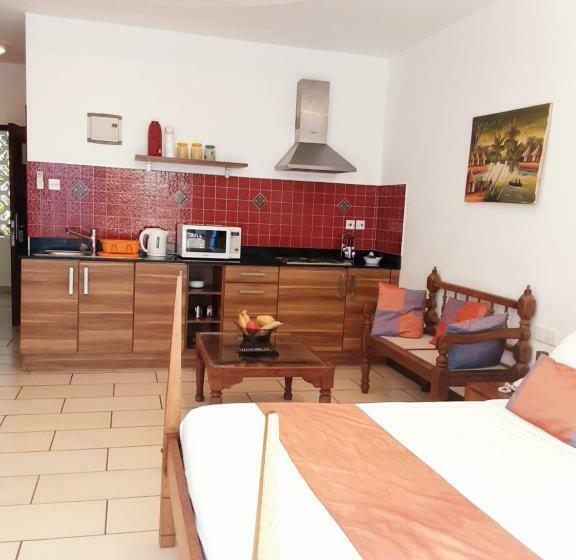 استودیوی استاندارد, Cowrie Shell Beach Apartments Official