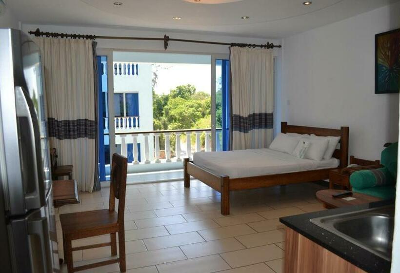 استودیوی استاندارد, Cowrie Shell Beach Apartments Official