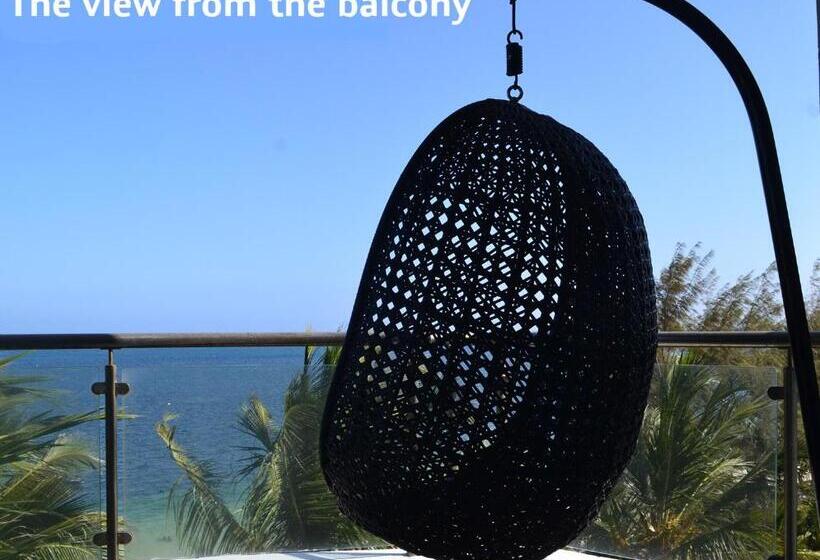 1 Bedroom Penthouse Apartment, Cowrie Shell Beach Apartments Official