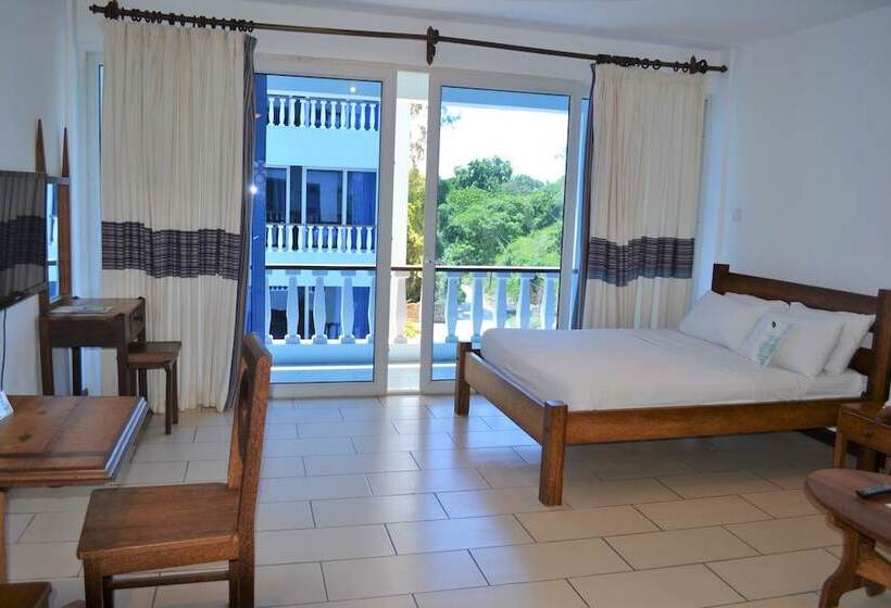 استودیوی استاندارد, Cowrie Shell Beach Apartments Official