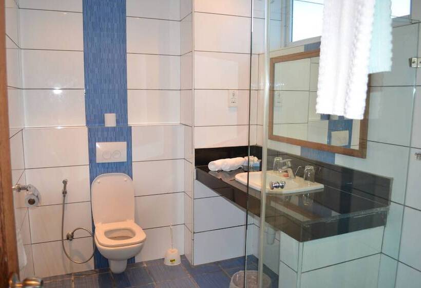 استودیوی استاندارد, Cowrie Shell Beach Apartments Official