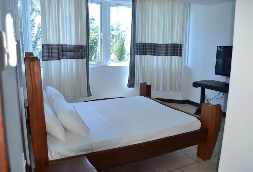 آپارتمان 3 خوابه, Cowrie Shell Beach Apartments Official