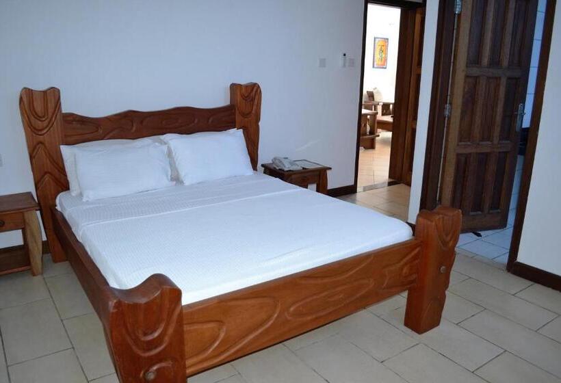 آپارتمان 3 خوابه, Cowrie Shell Beach Apartments Official