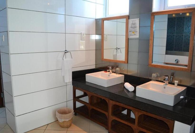 آپارتمان 3 خوابه, Cowrie Shell Beach Apartments Official