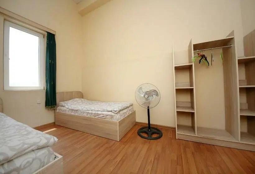 اتاق اکونومی, Hostel Mandaria