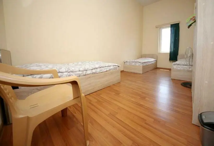 اتاق اکونومی, Hostel Mandaria