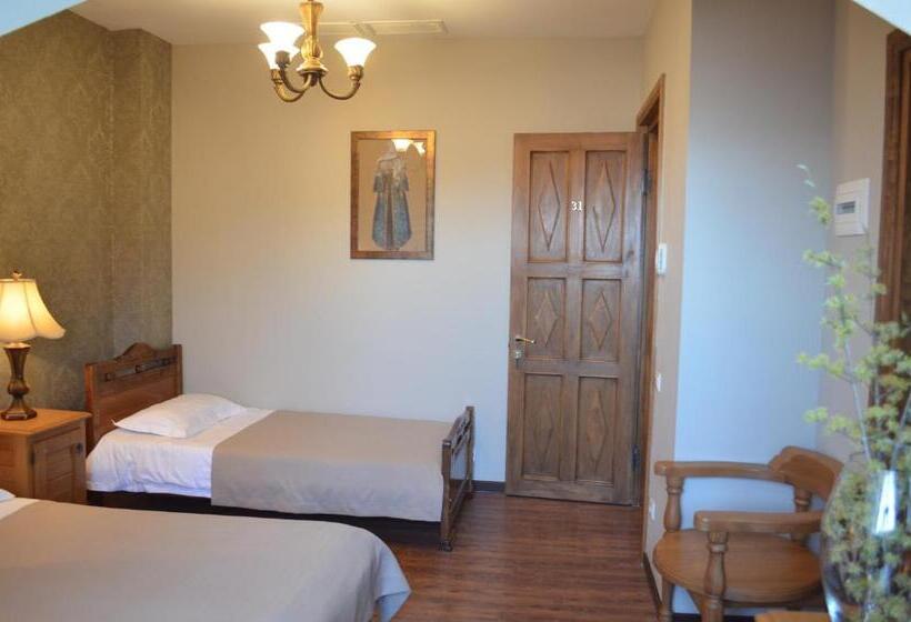 スイート(家族用), Brigitte