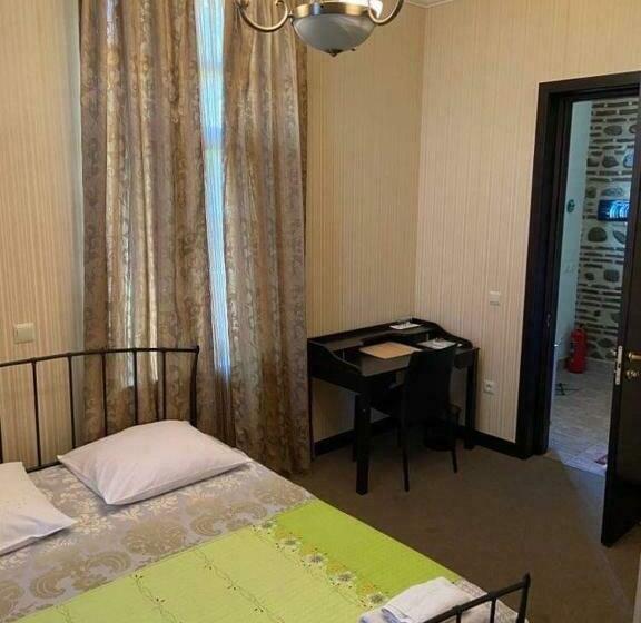 اتاق استاندارد, Dzveli Ubani