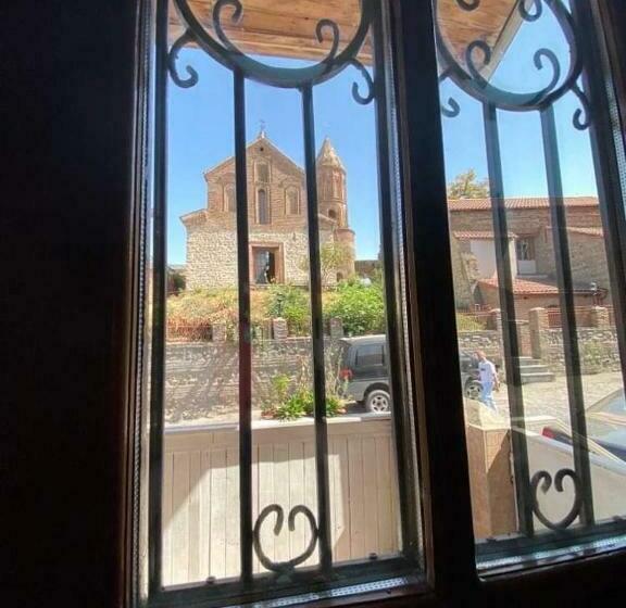 اتاق استاندارد, Dzveli Ubani