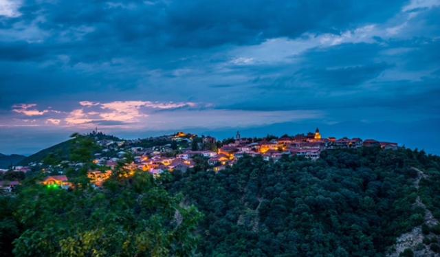 اتاق استاندارد, Dzveli Ubani