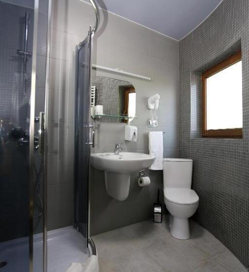 اتاق استاندارد, Dzveli Ubani