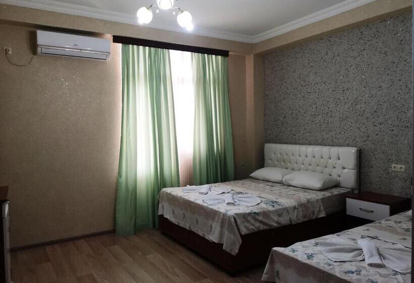 اتاق راحتی سه تخته, Eurasia