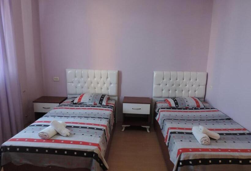 اتاق استاندارد با بالکن, Eurasia