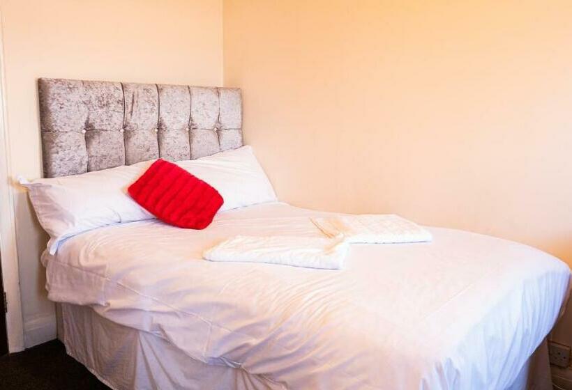 חדר בסיסי, Hello Roomz