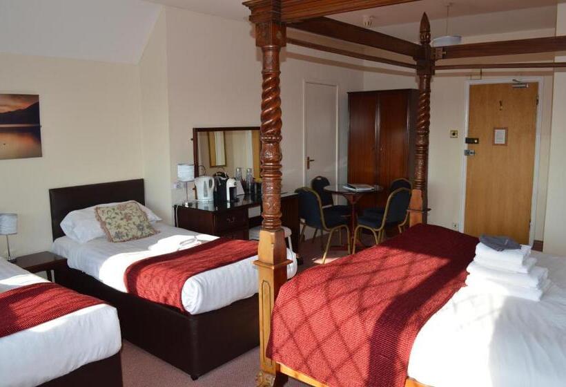 غرفة قياسية رباعية, Hunters Lodge