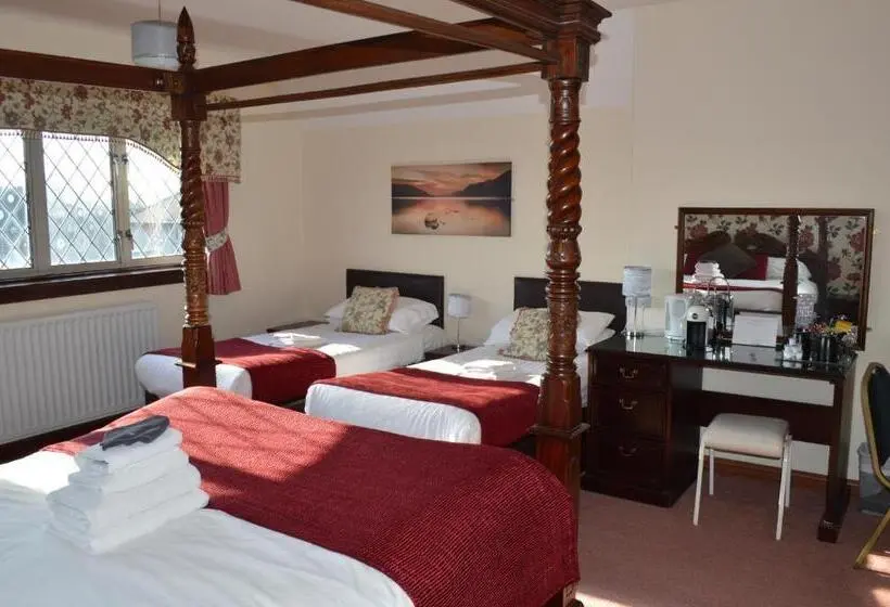 スタンダード4人部屋, Hunters Lodge