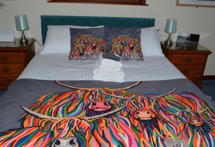 غرفة قياسية, Hunters Lodge