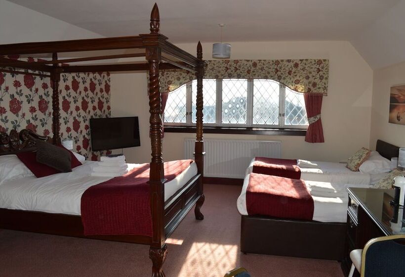 غرفة عائلية, Hunters Lodge