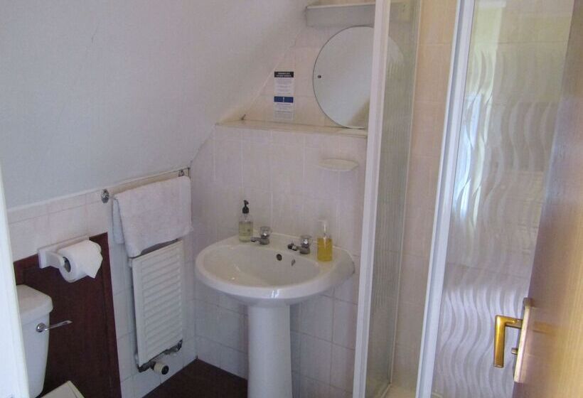 غرفة قياسية, Hunters Lodge