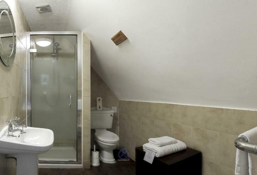 스탠다드 싱글 룸, Invergarry