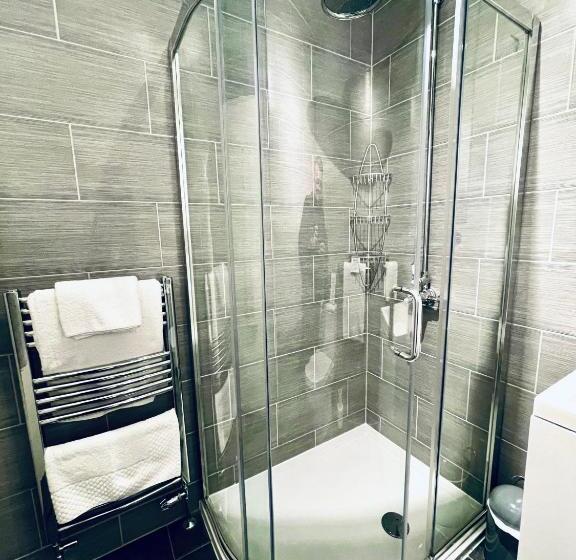 스탠다드 룸 더블 침대, Invergarry