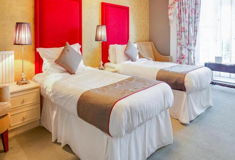 标准间, Lamphey Hall