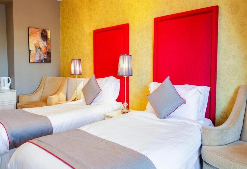 标准间, Lamphey Hall