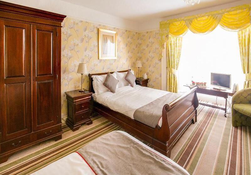 四人标准间, Lamphey Hall