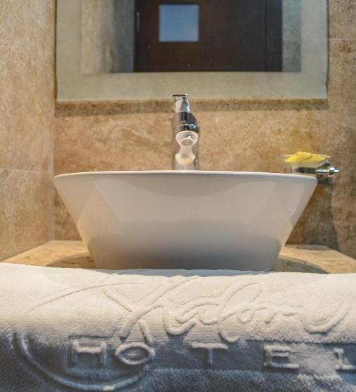 디럭스 4인 룸, Shalom