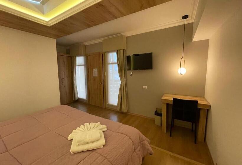 디럭스 룸, Shalom