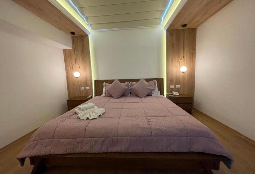 디럭스 룸, Shalom