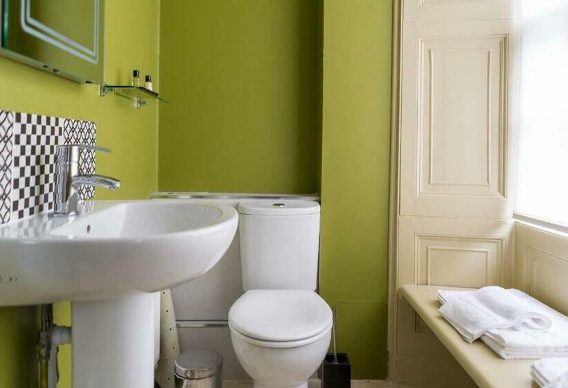 חדר קלאסי, The Ancient Gatehouse & Rugantino Restaurant