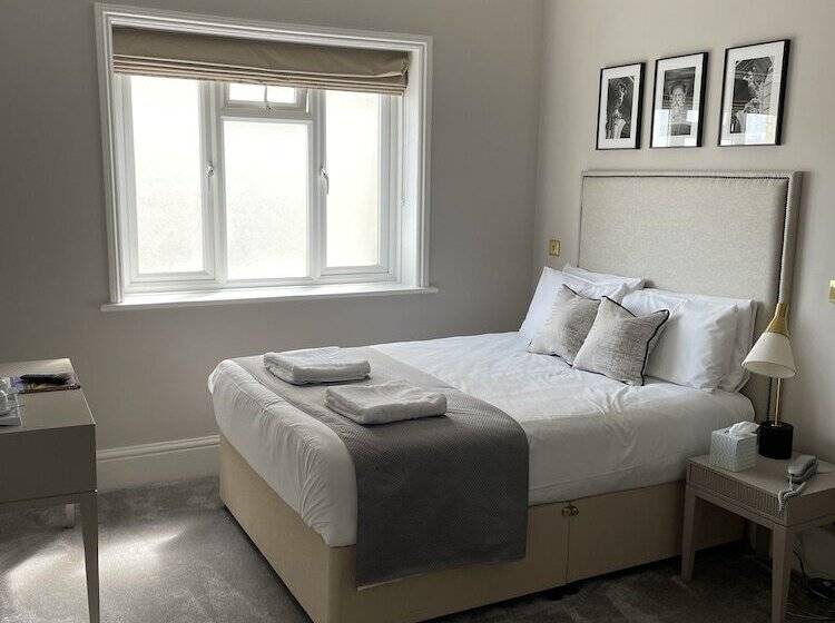 Номер Стандарт, The Burlington