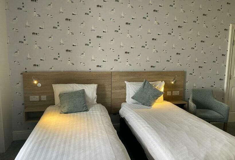 חדר סטנדרט, The Clarendon