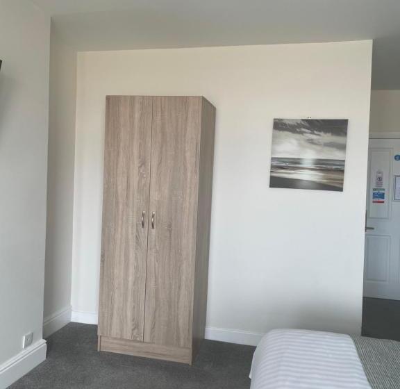 חדר דלוקס עם מיטת קינג, The Clarendon