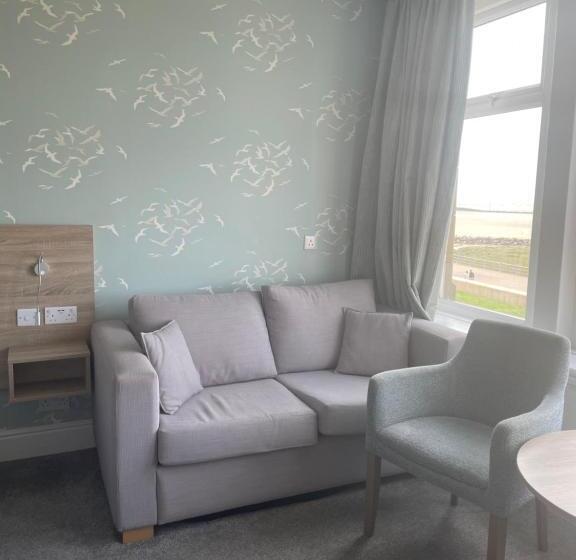 חדר דלוקס עם מיטת קינג, The Clarendon