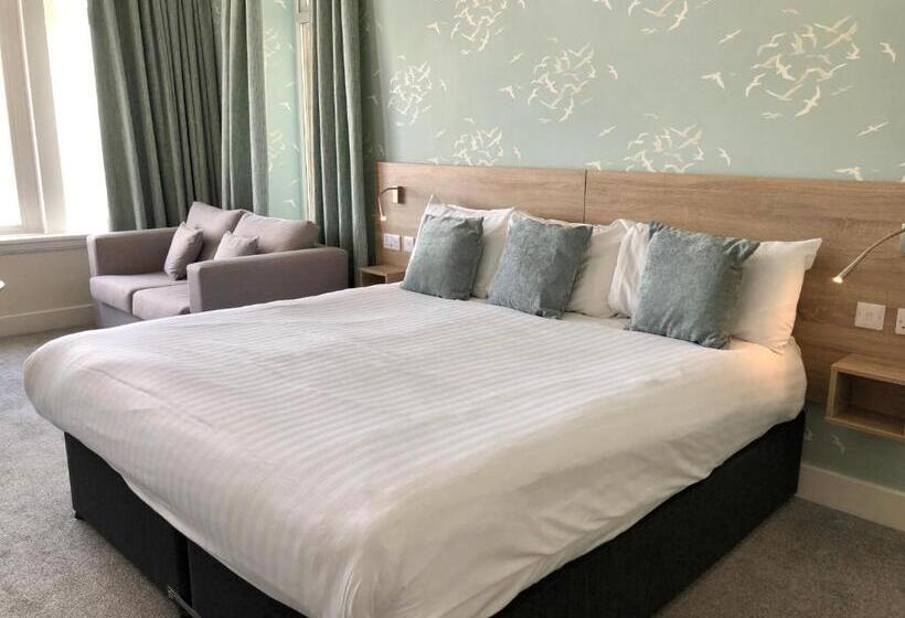 Deluxe Suite King Bed, The Clarendon