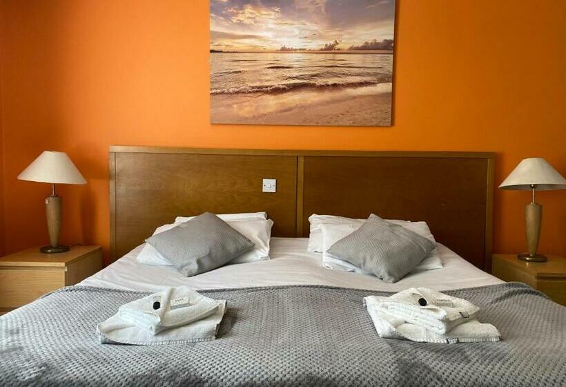 חדר סטנדרט, The Earl Of Derby