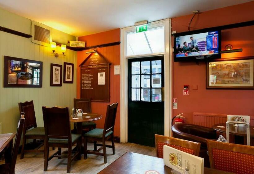 חדר סטנדרט, The Earl Of Derby