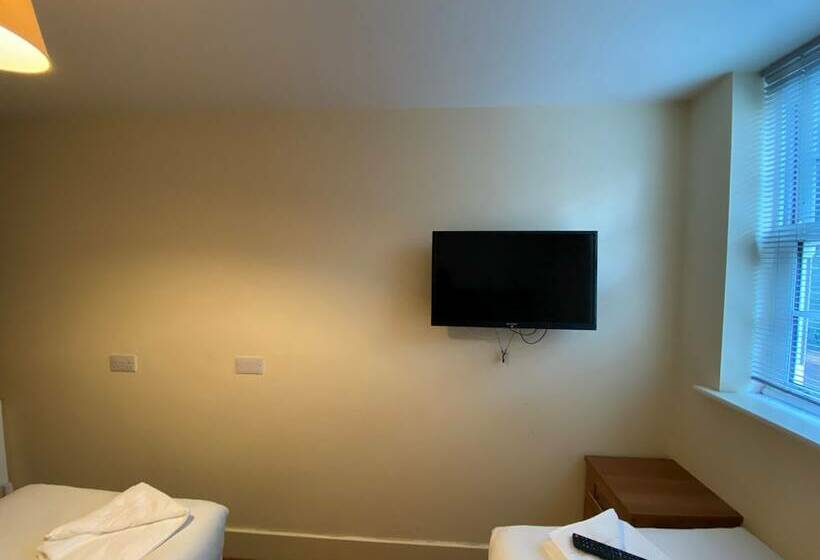 スタンダードルーム, Wendover Arms