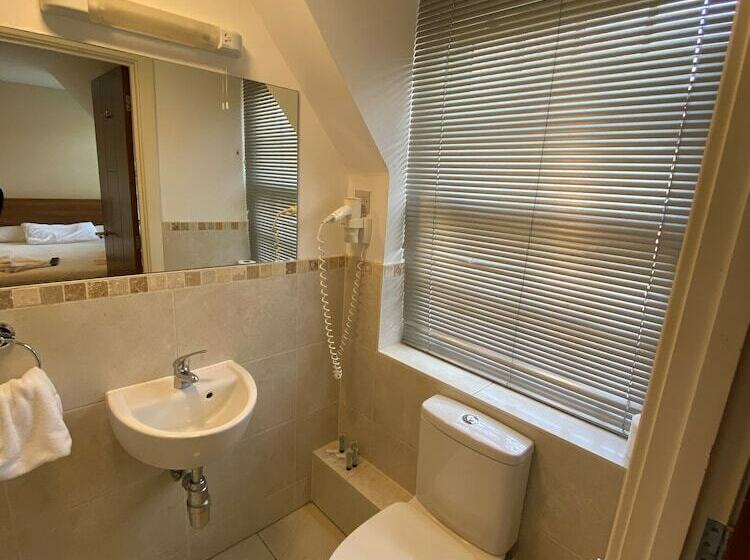 スタンダードルーム, Wendover Arms