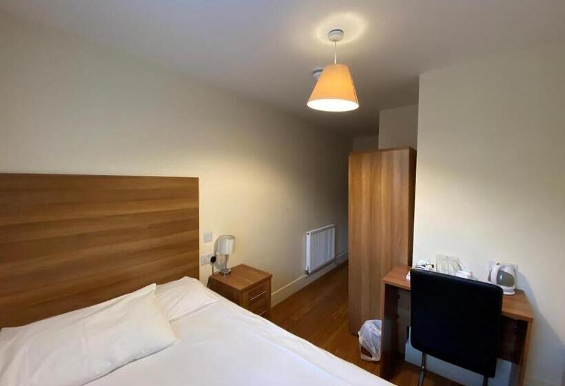 スタンダードルーム, Wendover Arms