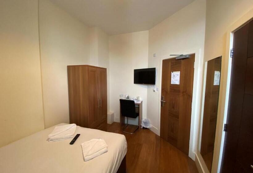 スタンダードルーム, Wendover Arms