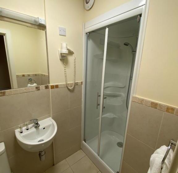 スタンダードシングルルーム, Wendover Arms